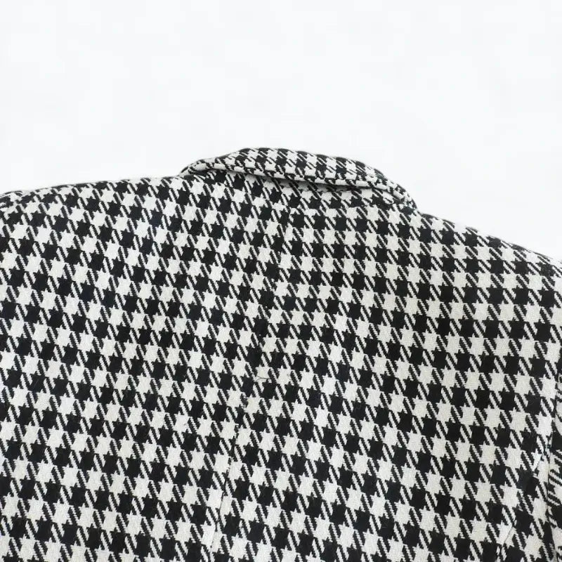 Blazer Feminino Xadrez Preto e Branco Yasmin