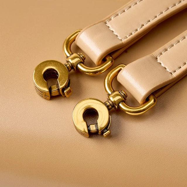 Bolsa Baguete, Bolsa Baguete Couro, Bolsa Feminina Pequena, Bolsa Feminina de Couro, Bolsa de Ombro Feminina, Bolsa de Ombro Feminina Pequena, Bolsa Baguete Marrom, Bolsa de Ombro Marrom