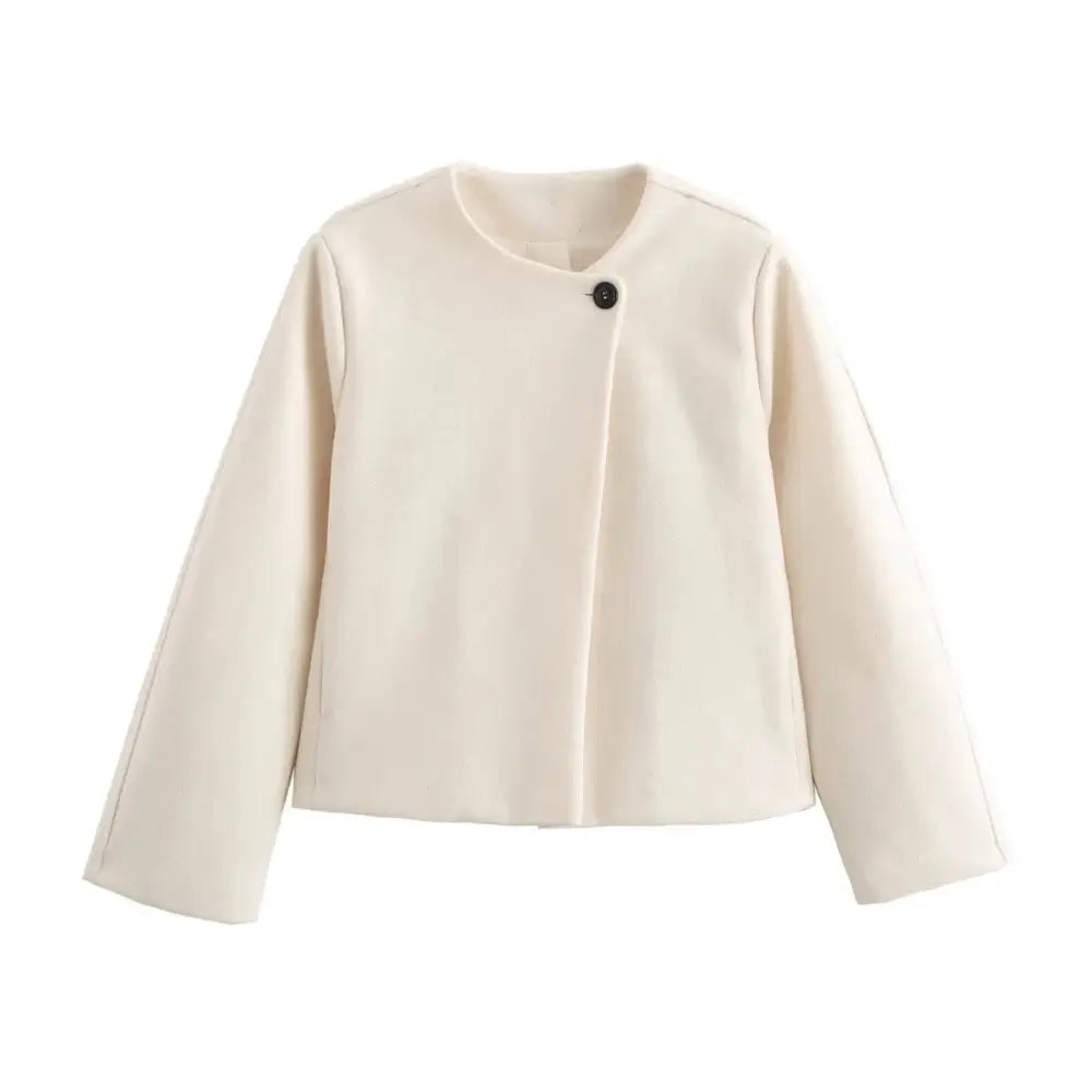 Jaqueta feminina off-white com corte reto, gola redonda e fechamento por botão preto único, exibida sobre fundo branco.