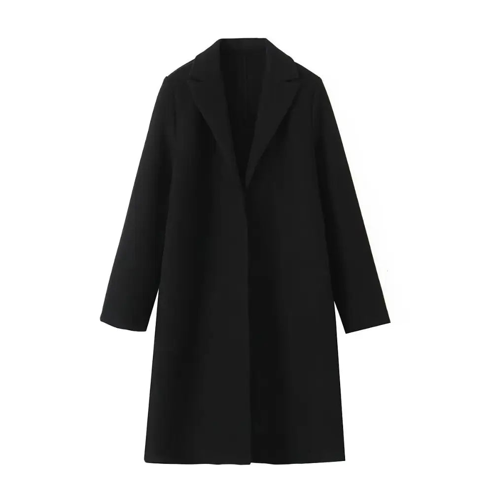 Sobretudo feminino longo preto com lapelas abertas e corte reto minimalista, ideal para camadas, exibido sobre fundo branco.