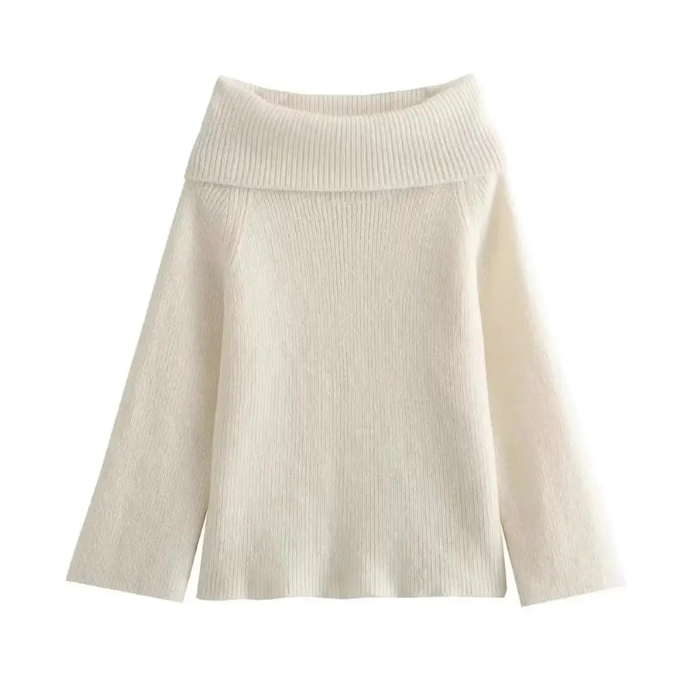 Suéter feminino off white com decote ombro a ombro canelado e mangas longas, exibido em fundo branco.