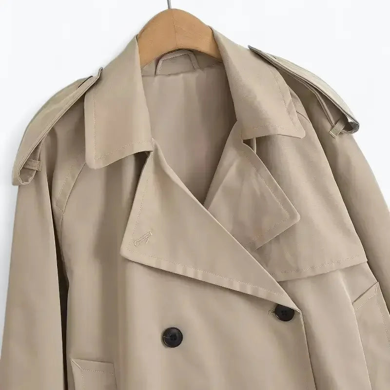 Trench Coat Feminino Curto Bege Caroline - ZARIF, zoom na parte superior frontal